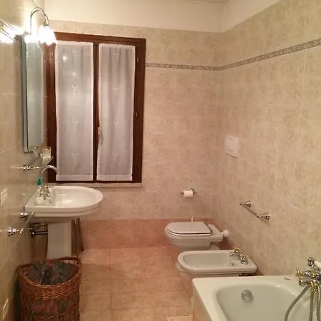 A Esperia Bed & Breakfast Isola della Scala